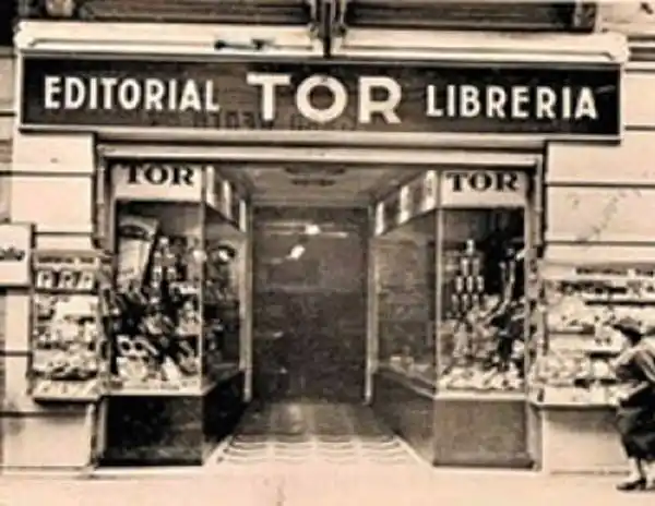 La editorial TOR y el libro económico