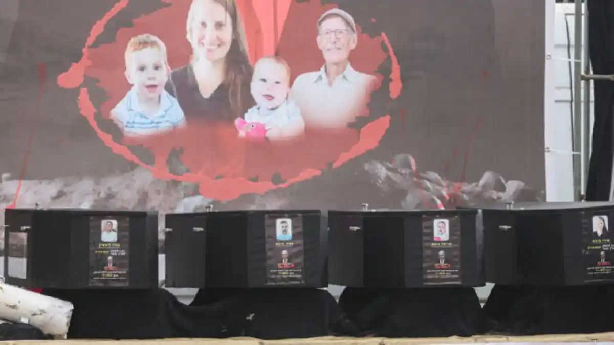 HAMÁS entrega CADÁVERES de 4 rehenes israelíes: entre ellos los de 2 niños