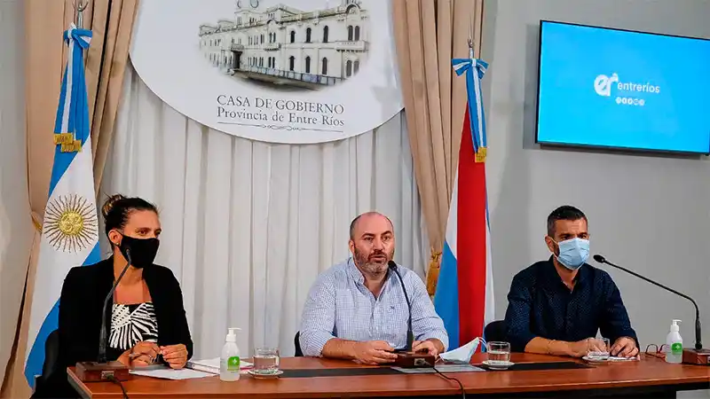 Covid-19: "Desde el inicio de la campaña ya se vacunaron a 15 mil entrerrianos"