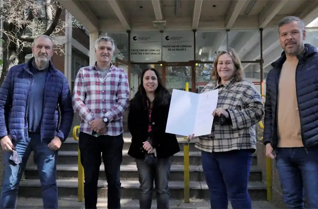 Reconocieron a la investigadora marplatense Juliana Cassataro en el Concejo Deliberante