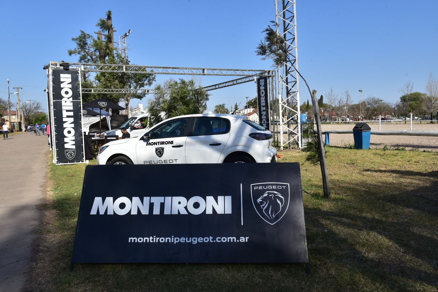 El nuevo Peugeot 208 deslumbra en el stand de Montironi