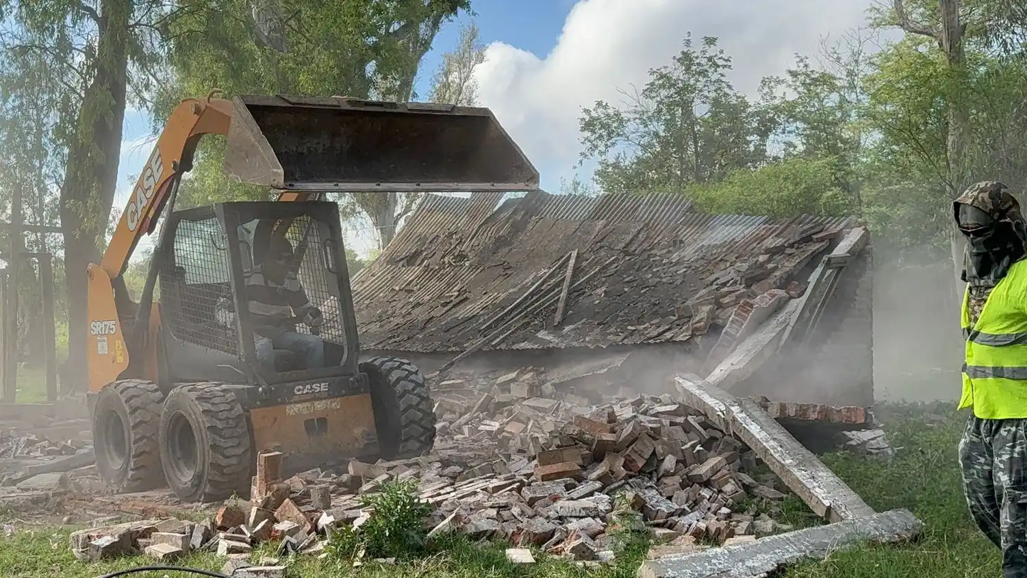 Destrucción de búnkeres de drogas