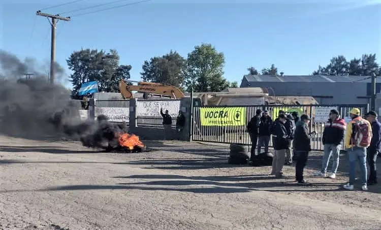 Sigue el paro en Dycasa: por problemas de conexión, la audiencia prevista será este martes, presencial