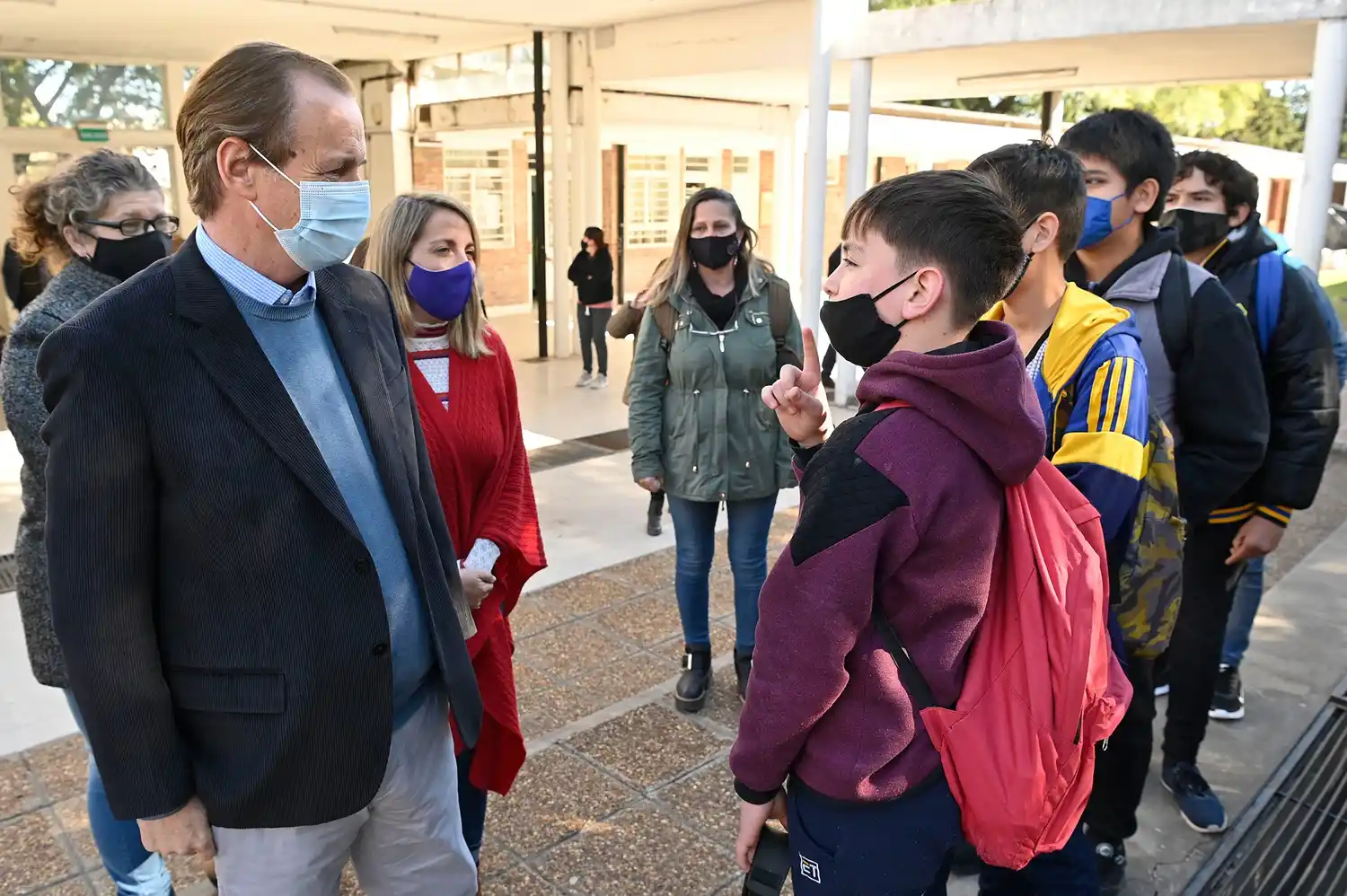 Bordet destacó el retorno a las clases presenciales con carga horaria completa