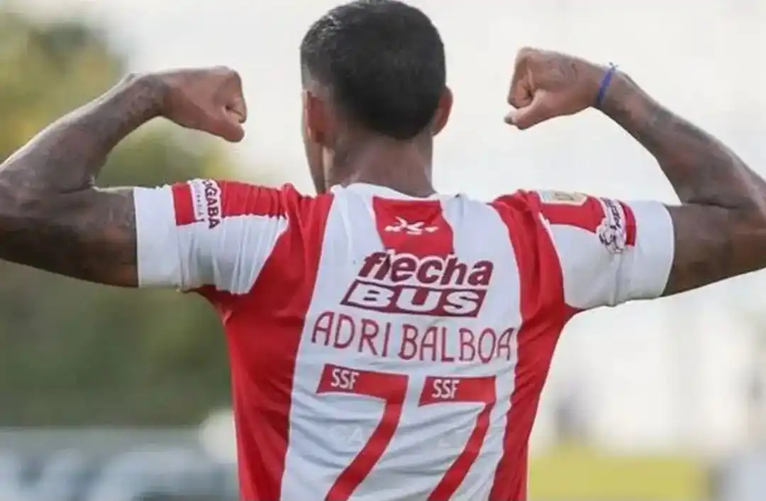 Balboa llega desde Instituto a Racing.