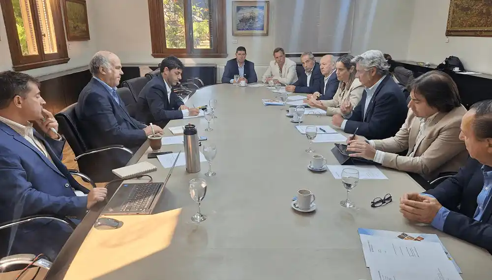Sergio Iraeta recibe a la Mesa de Enlace tras una semana difícil