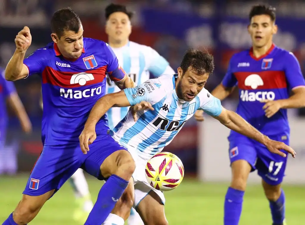Tigre ratificó su nivel y dejó de rodillas a Racing
