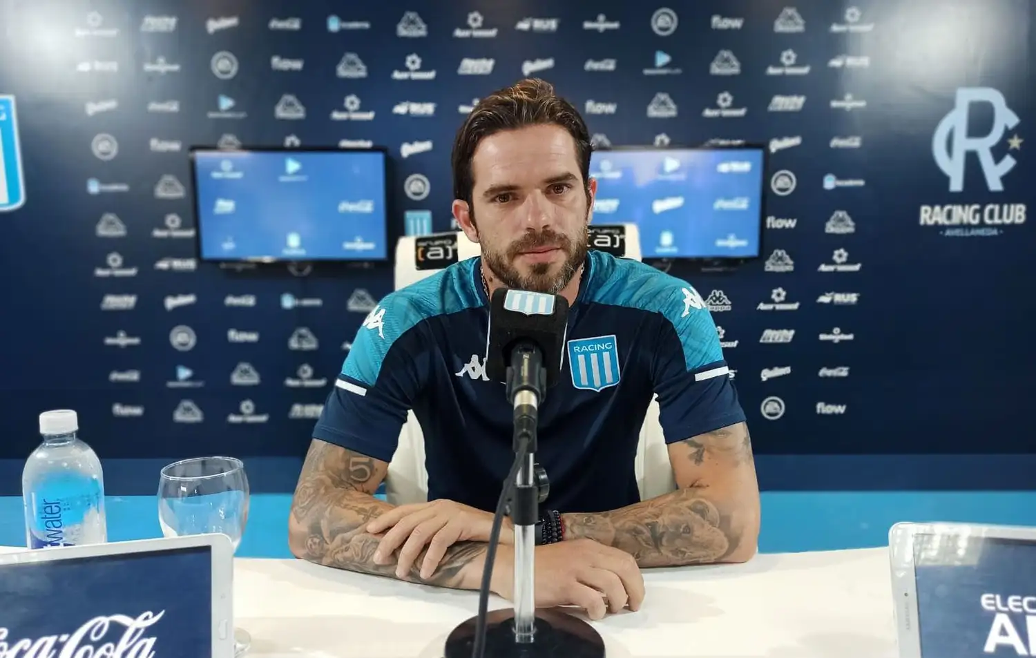 Fernando Gago, en la conferencia de prensa de ayer.