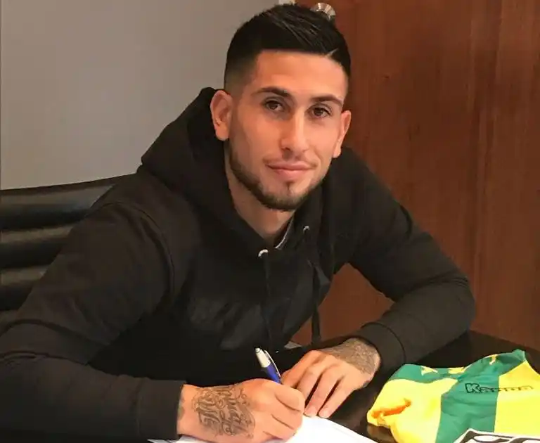 Nicolás Franco se suma a préstamo