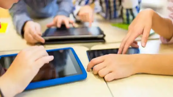 CICPC insta a los padres a estar pendientes de sus hijos y de los peligros del «grooming»