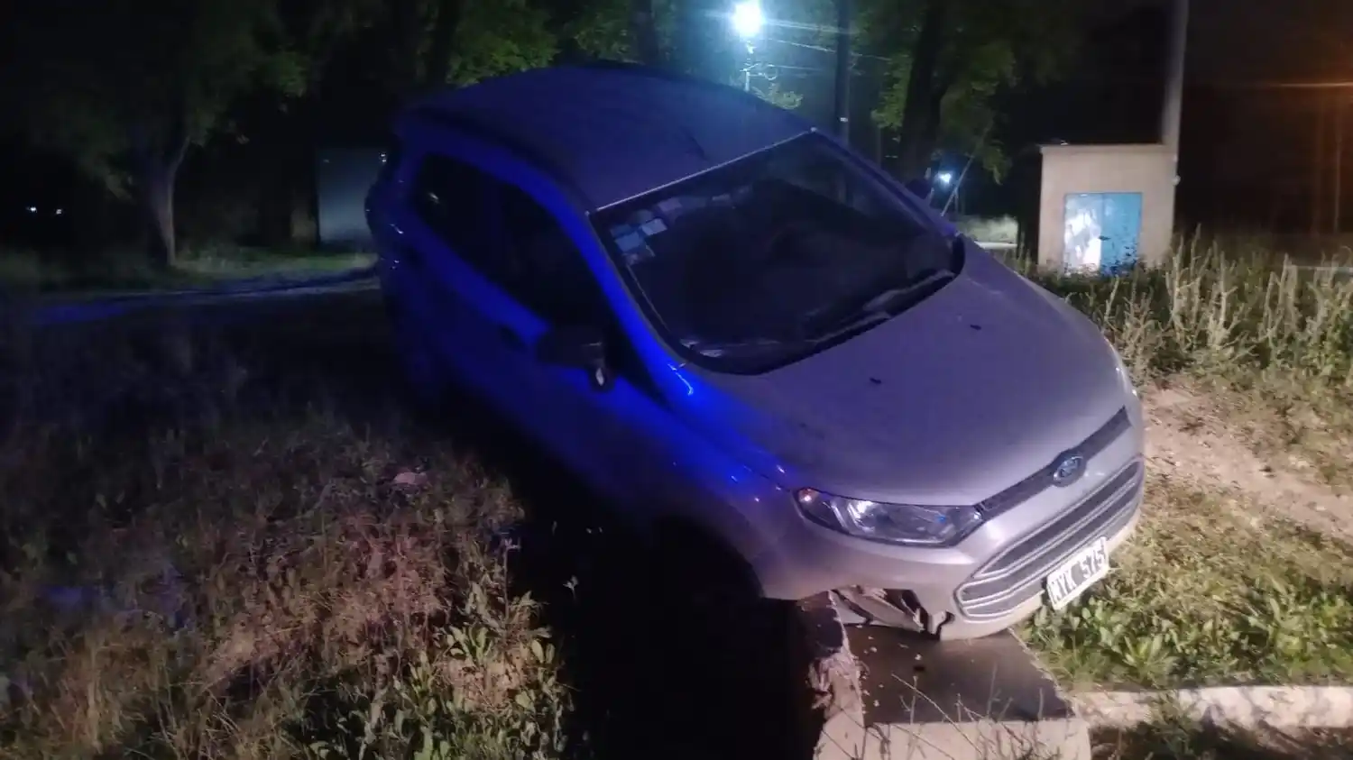 A la banquina. Un auto se despistó en 58 y 91