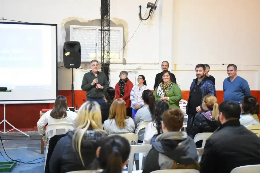 54 estudiantes de tercer año de la Escuela de Enfermería del Hospital, participaron de un curso de Primeros Auxilios y RCP.