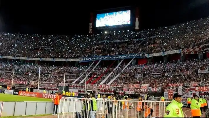 Cómo controlarán que la gente no publique imágenes desde las canchas