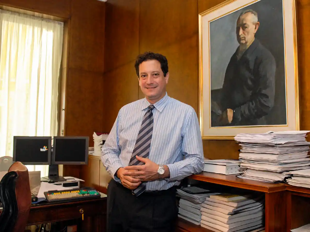 Pesce: "La semana que viene se podrá depositar o retirar dólares de los bancos"