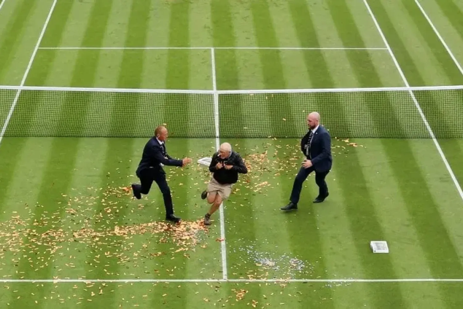Manifestantes de "JUST STOP OIL" interrumpieron partidos en Wimbledon