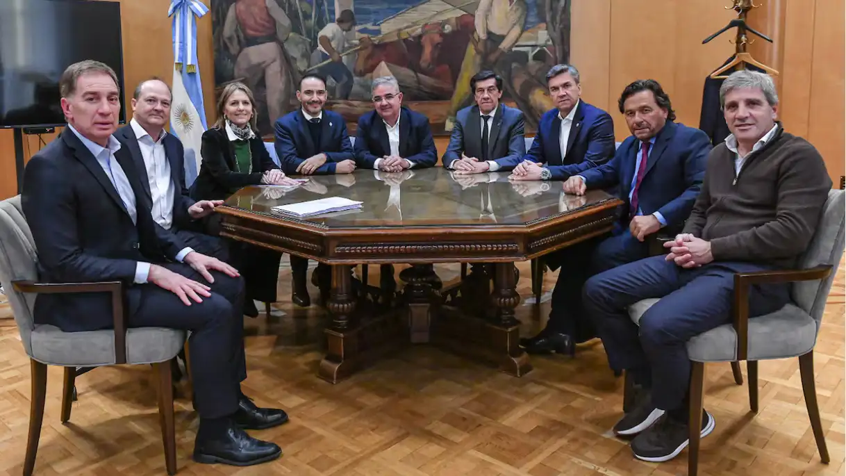 Calor. Santilli, Caputo y un acuerdo que baja tensiones.