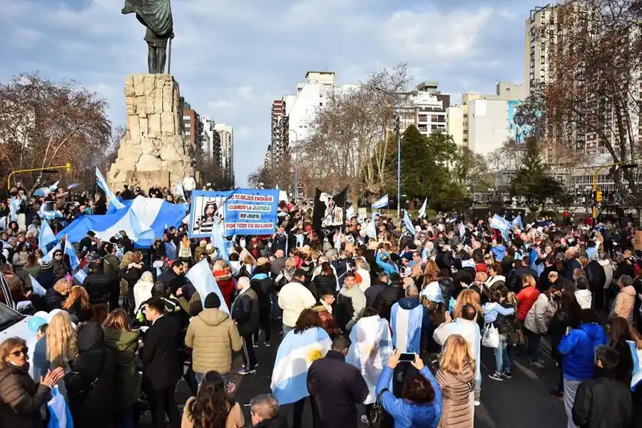 Banderazo contra el gobierno se hizo sentir en Mar del Plata