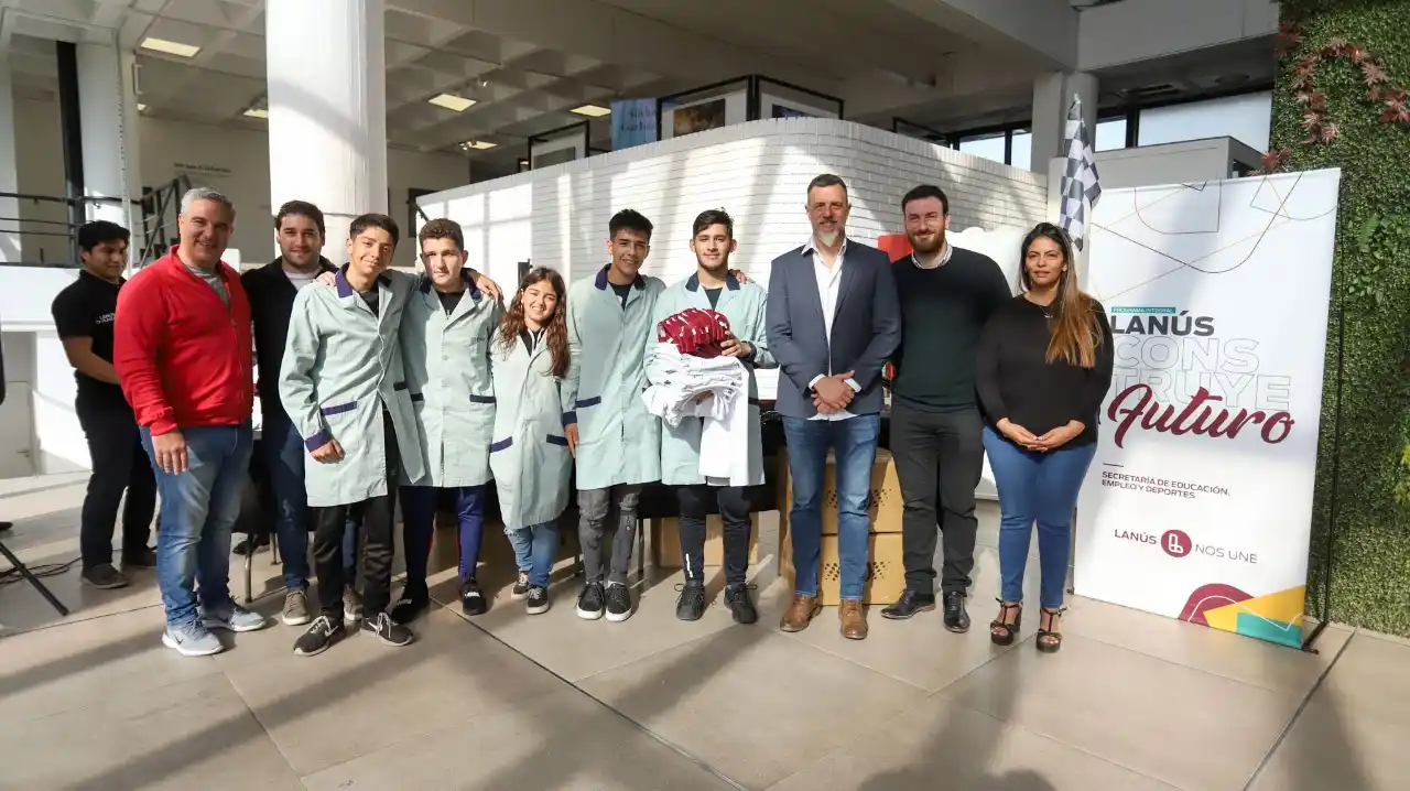 Lanús: Entregaron los kits del Desafío YPF 2022