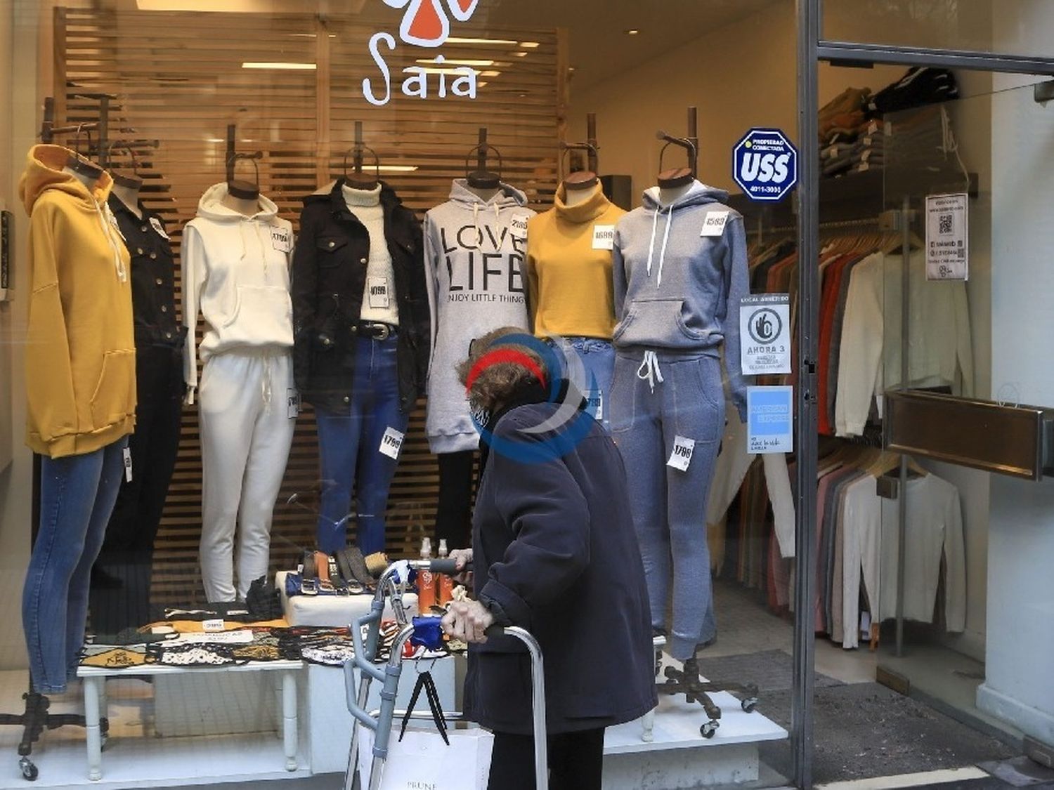 La venta de ropa se redujo 7,7 por ciento interanual en el tercer bimestre del año
