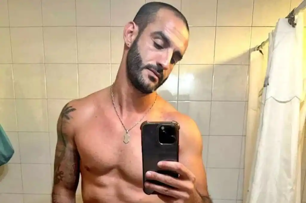 “Soy un chico muy activo”, aseguró en su perfil.