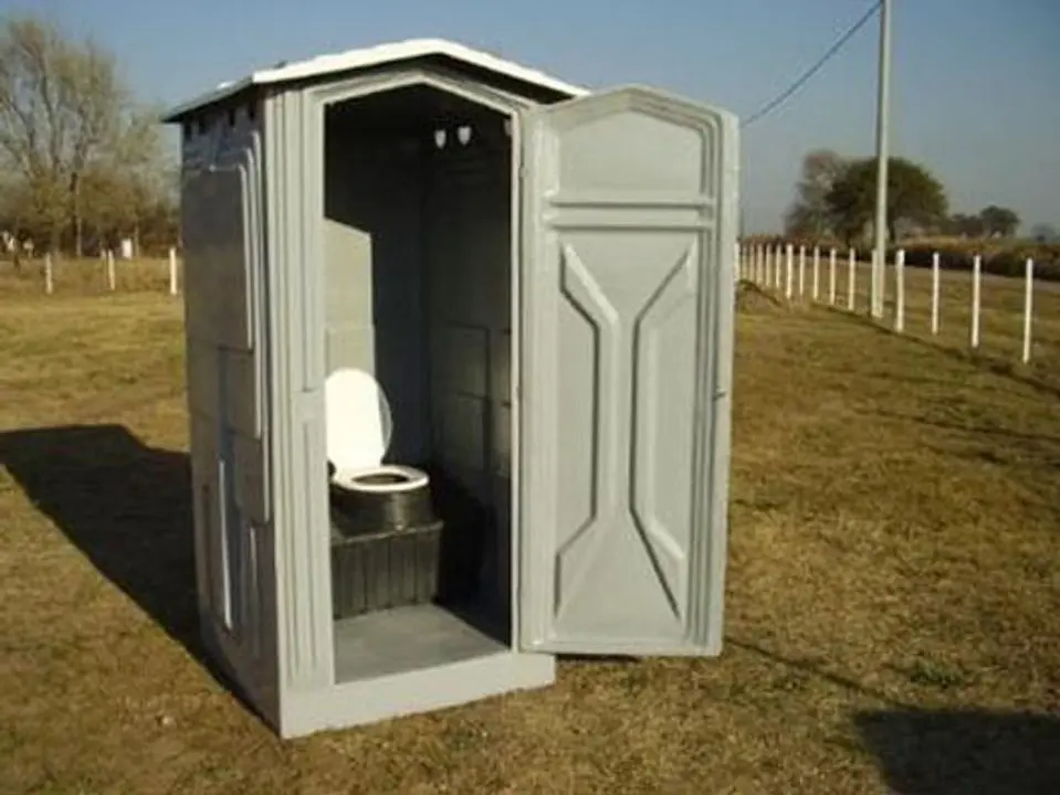 Los obreros se quedaron sin baño.