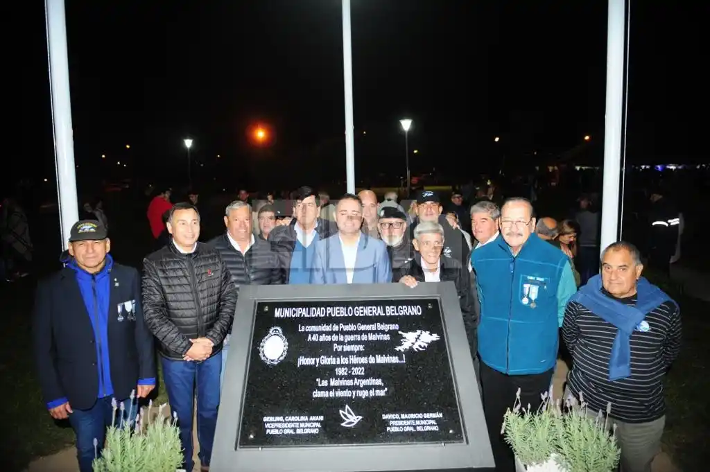 Pueblo Belgrano inauguró la plaza "Héroes de Malvinas"