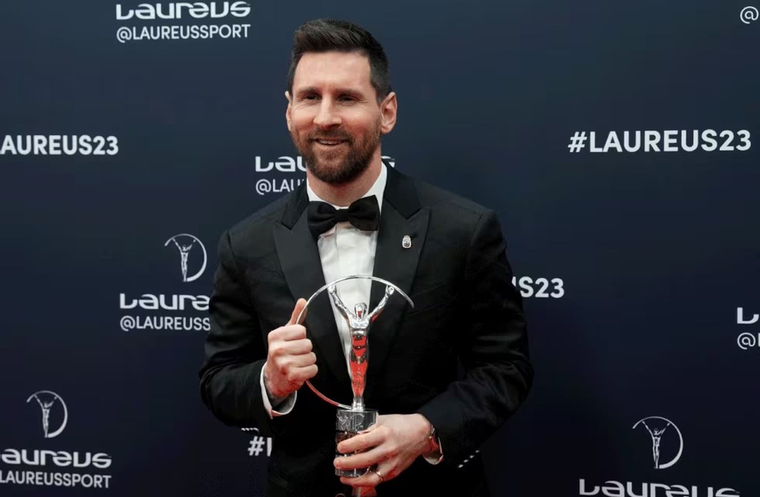 Messi con su segundo premio Laureus al mejor deportista masculino del año. El anterior lo ganó en 2020