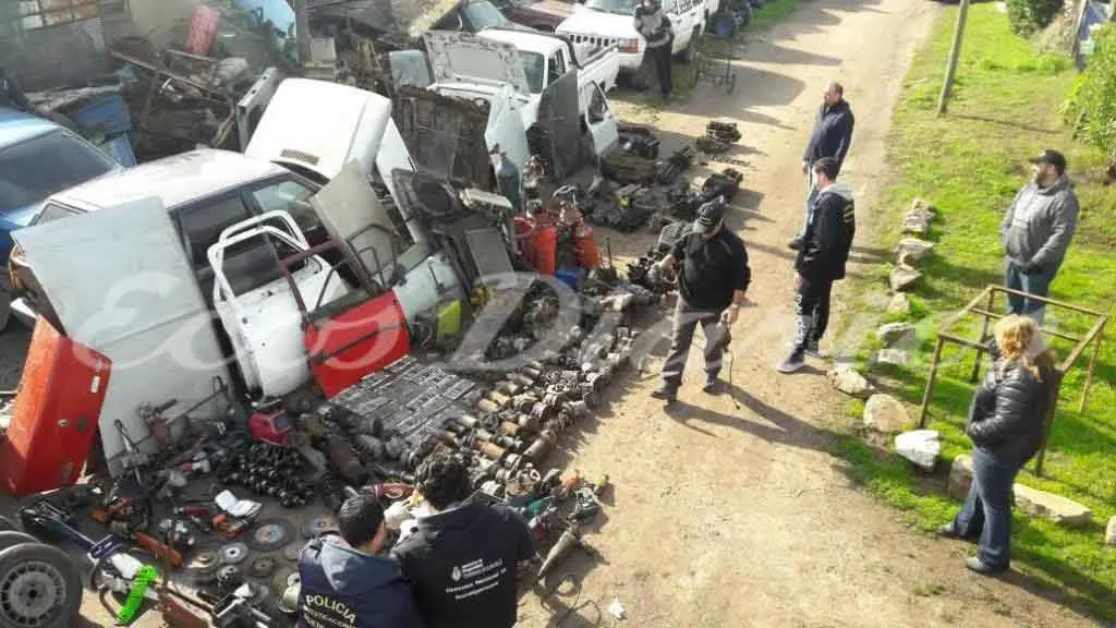 Hallaron desarmadero ilegal y habría autos de Necochea