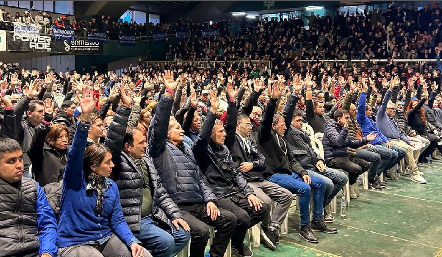 UTHGRA expulsó en asamblea extraordinaria a tres dirigentes