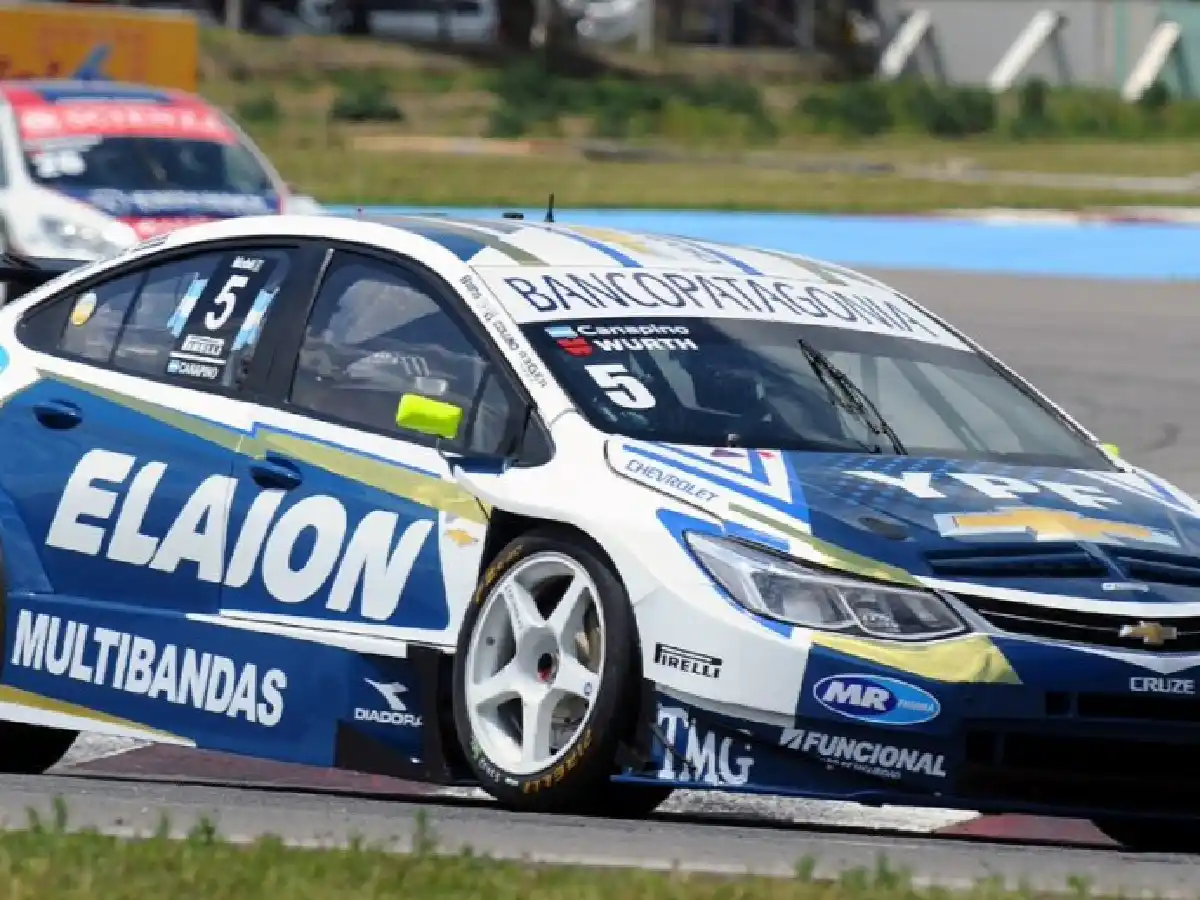 Canapino campeón del "Campeonato de las Estrellas 2" del Súper TC2000