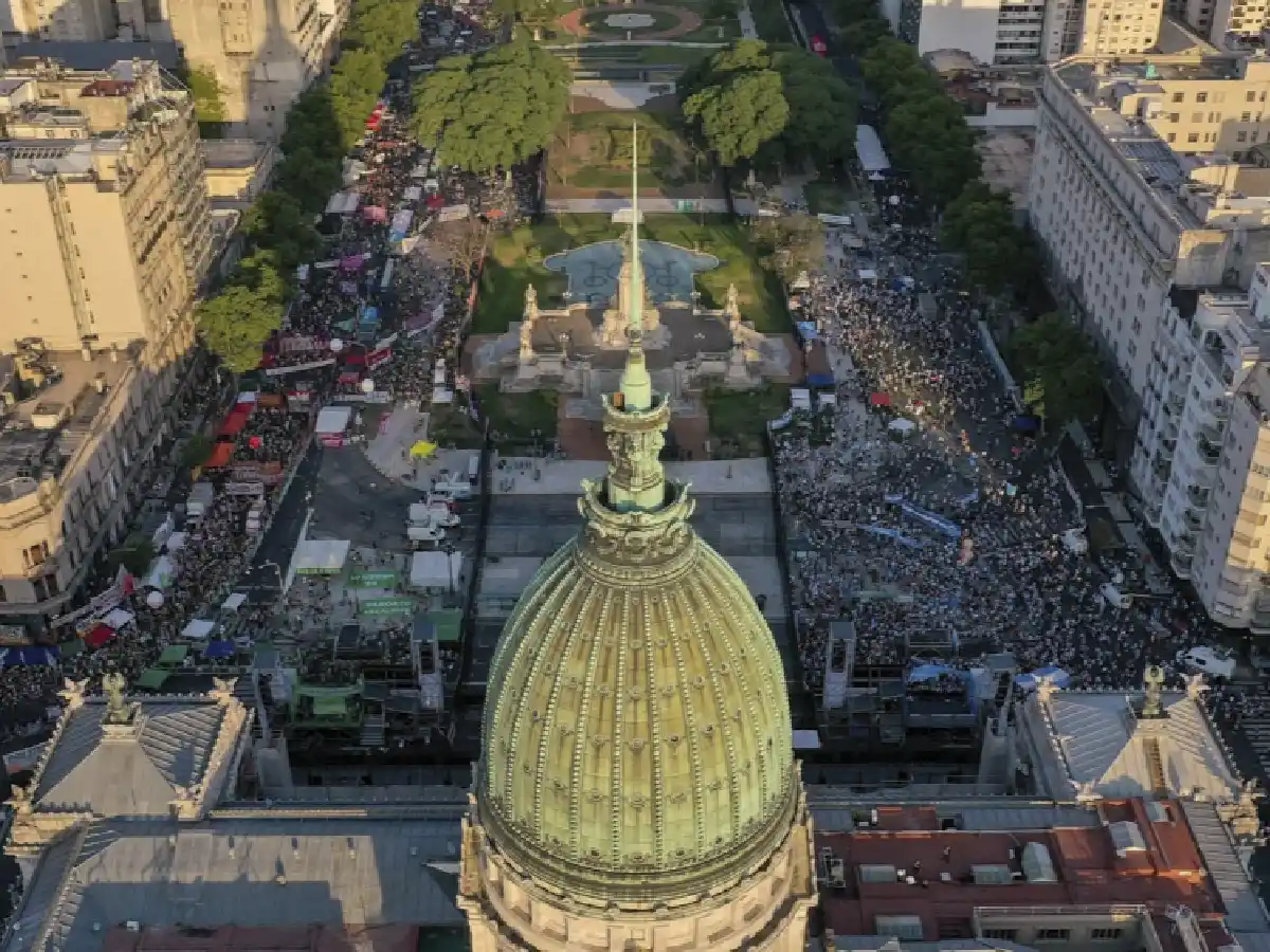 El Gobierno habilitó al Congreso a debatir modificaciones en el Calendario Electoral 2021