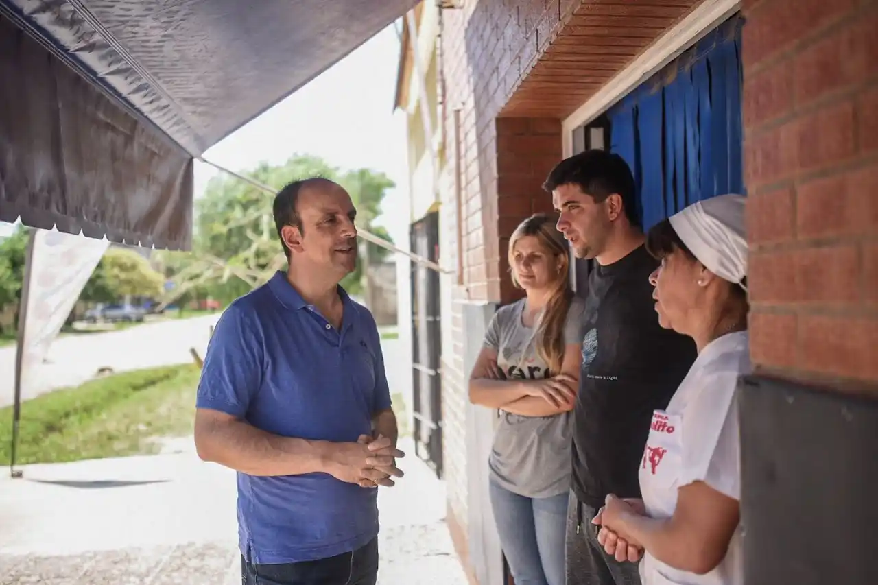 Corral encabezó un nuevo timbreo de Cambiemos en Santa Fe