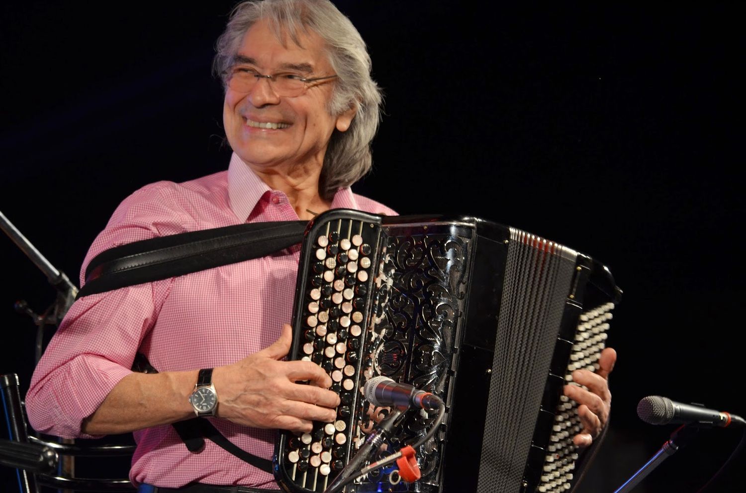 Raúl Barboza inicia en Crespo su gira por el país