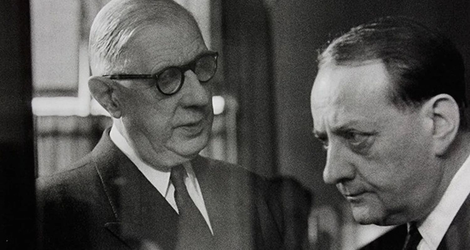 Charles de Gaulle, líder de la Francia Libre y presidente francés (1959-1969), junto a su prestigioso ministro André Malraux, a quien primero le confió la cartera de Interior y luego, durante diez años, la de Cultura. Archivo El Litoral