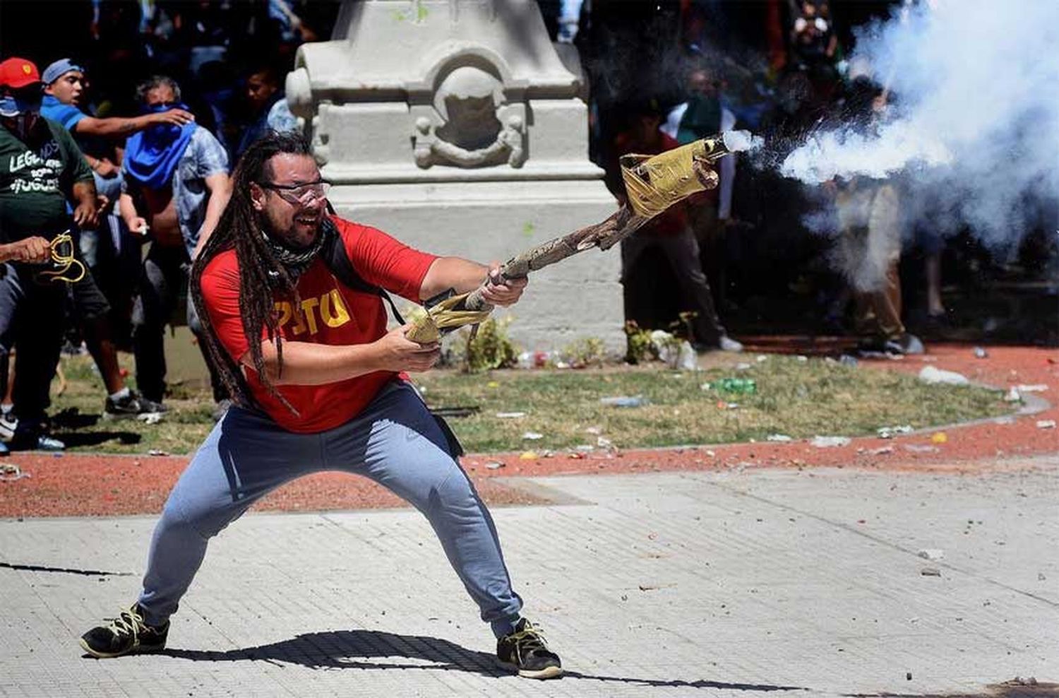 Detuvieron al manifestante del mortero, Sebastián Romero