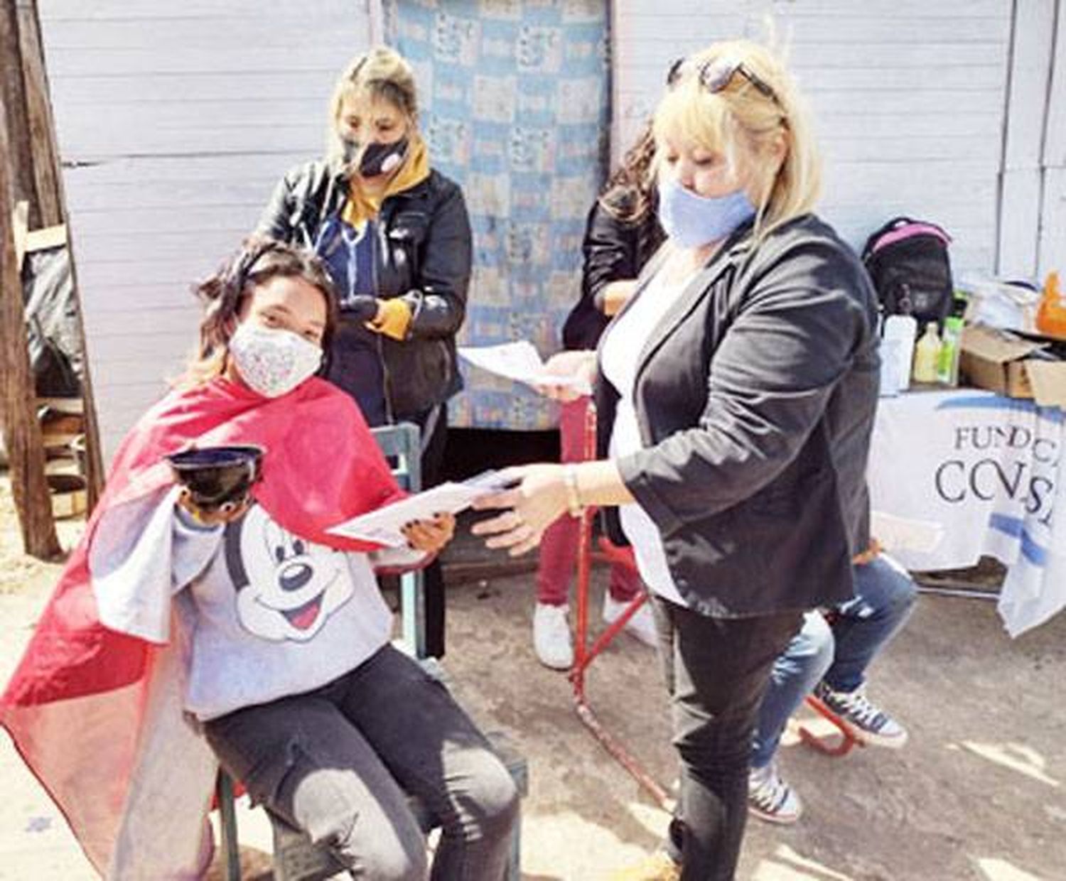 La Pelu Móvil visitó el barrio Arrocera