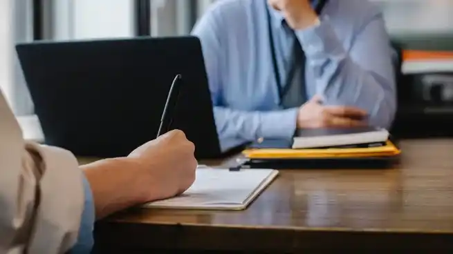 Reforma laboral: el oficialismo aceptó eliminar el polémico artículo de las licencias médicas