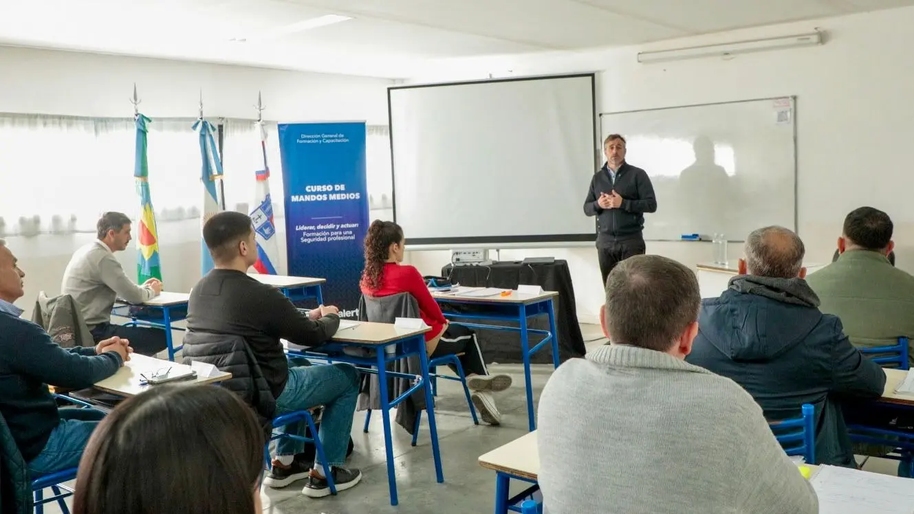 El intendente dio inicio a la jornada de capacitación.