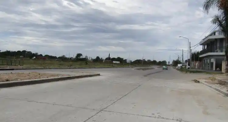 Tras demoler los lomos de burro, rehabilitaron el tránsito en avenida 3 de Febrero