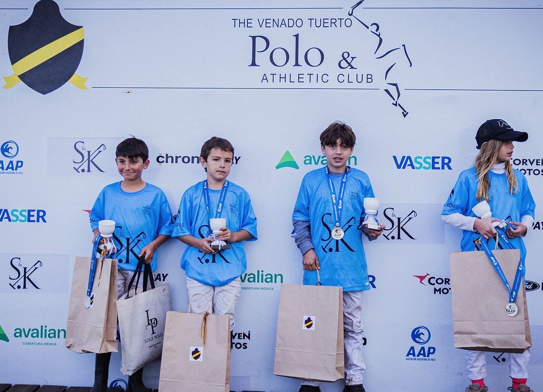 Polo - 4