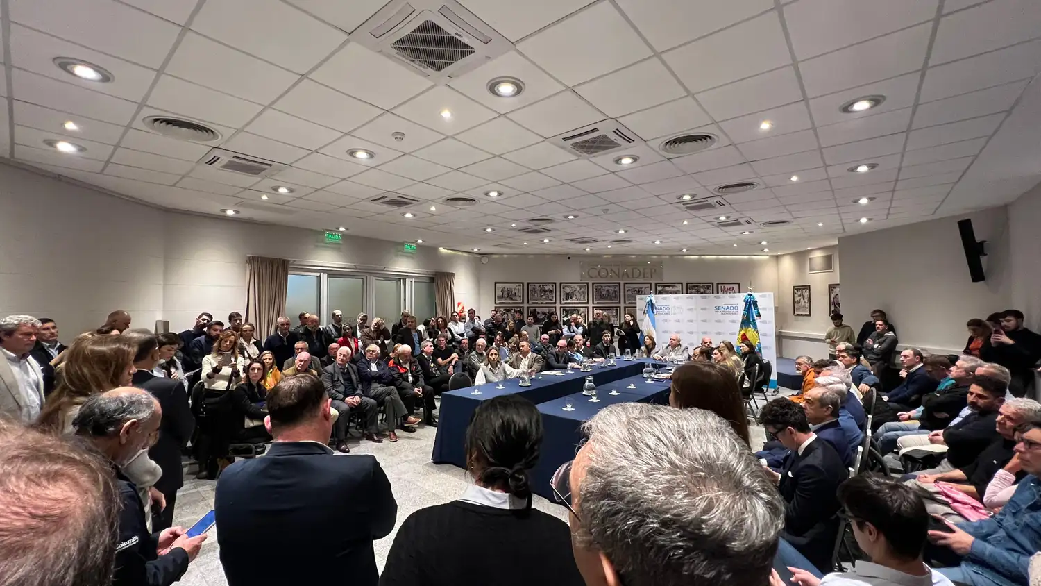 Senadores PBA opositores recibieron a empresas y Pymes.