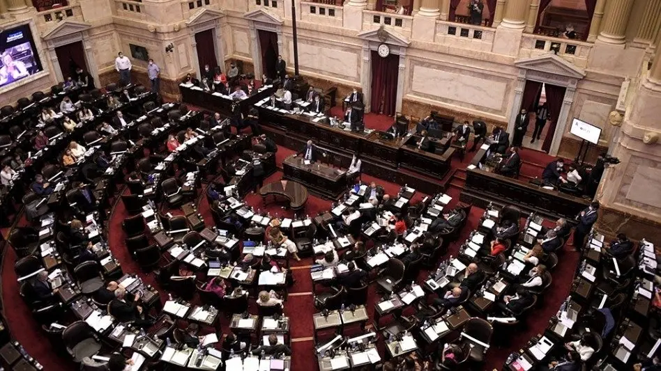 Analizan la creación de una bicameral para el control de la hidrovía