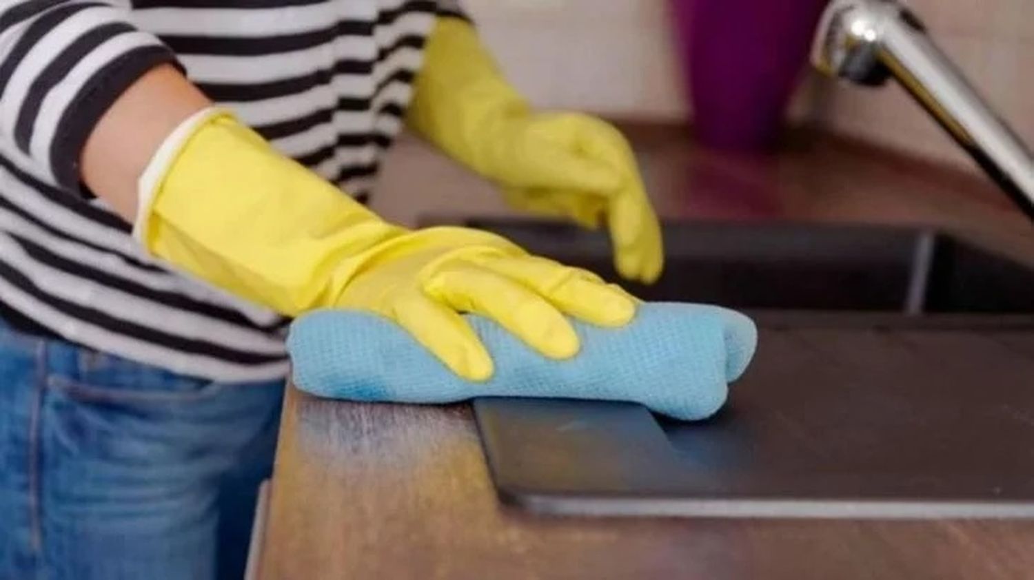 Histórico: 42% de aumento para personal doméstico y se les reconocerá antigüedad por primera vez