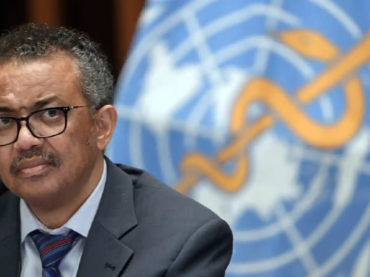 El director de la OMS defendió el derecho al aborto, amenazado en EEUU