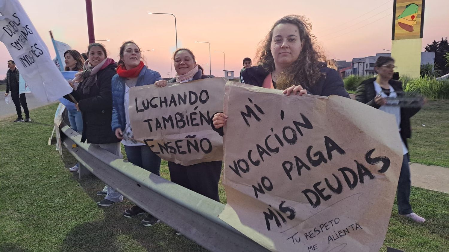 Volanteadas en Entre Ríos: Docentes exponen el ajuste salarial que enfrentan