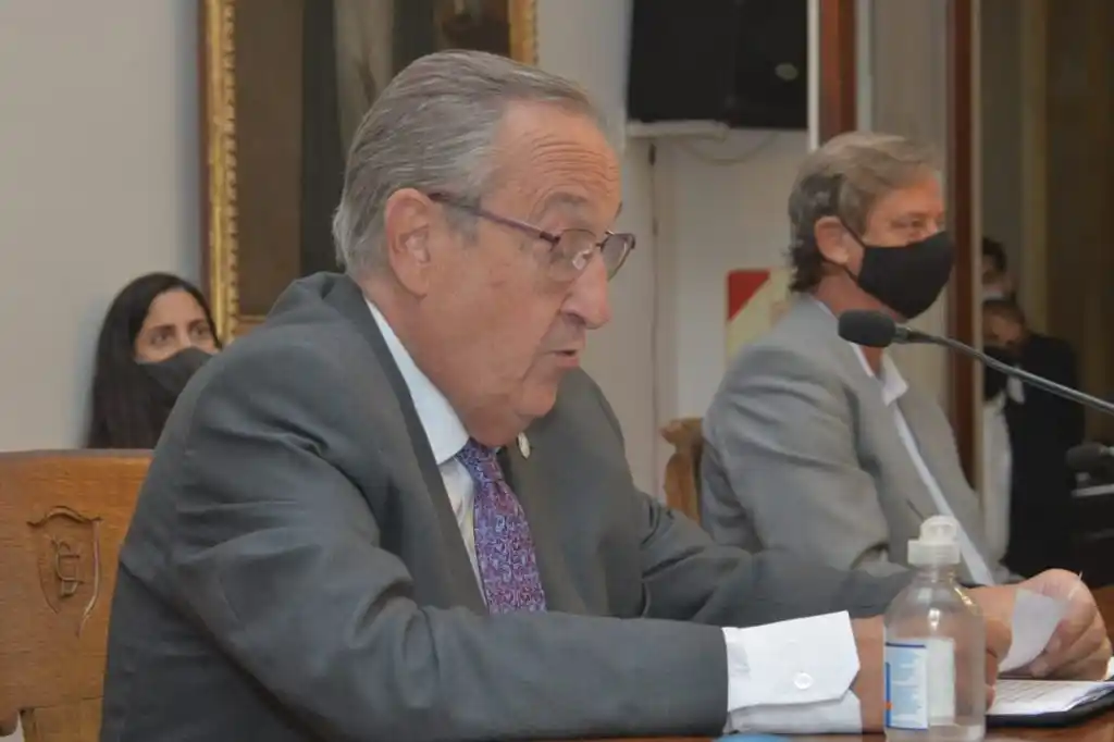 Lunghi anunció un programa de inversiones para favorecer la reactivación económica