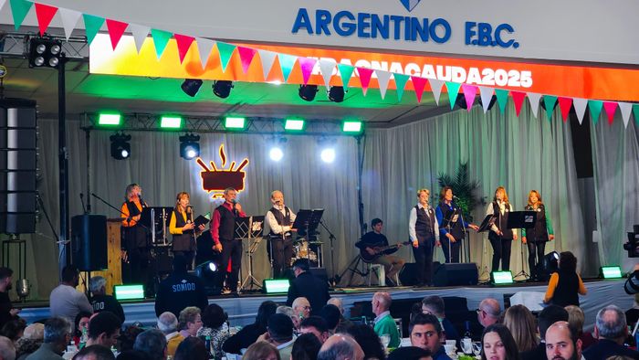Más de 900 personas celebraron en Humberto Primo la 35° Fiesta de la Bagna Cauda - 2