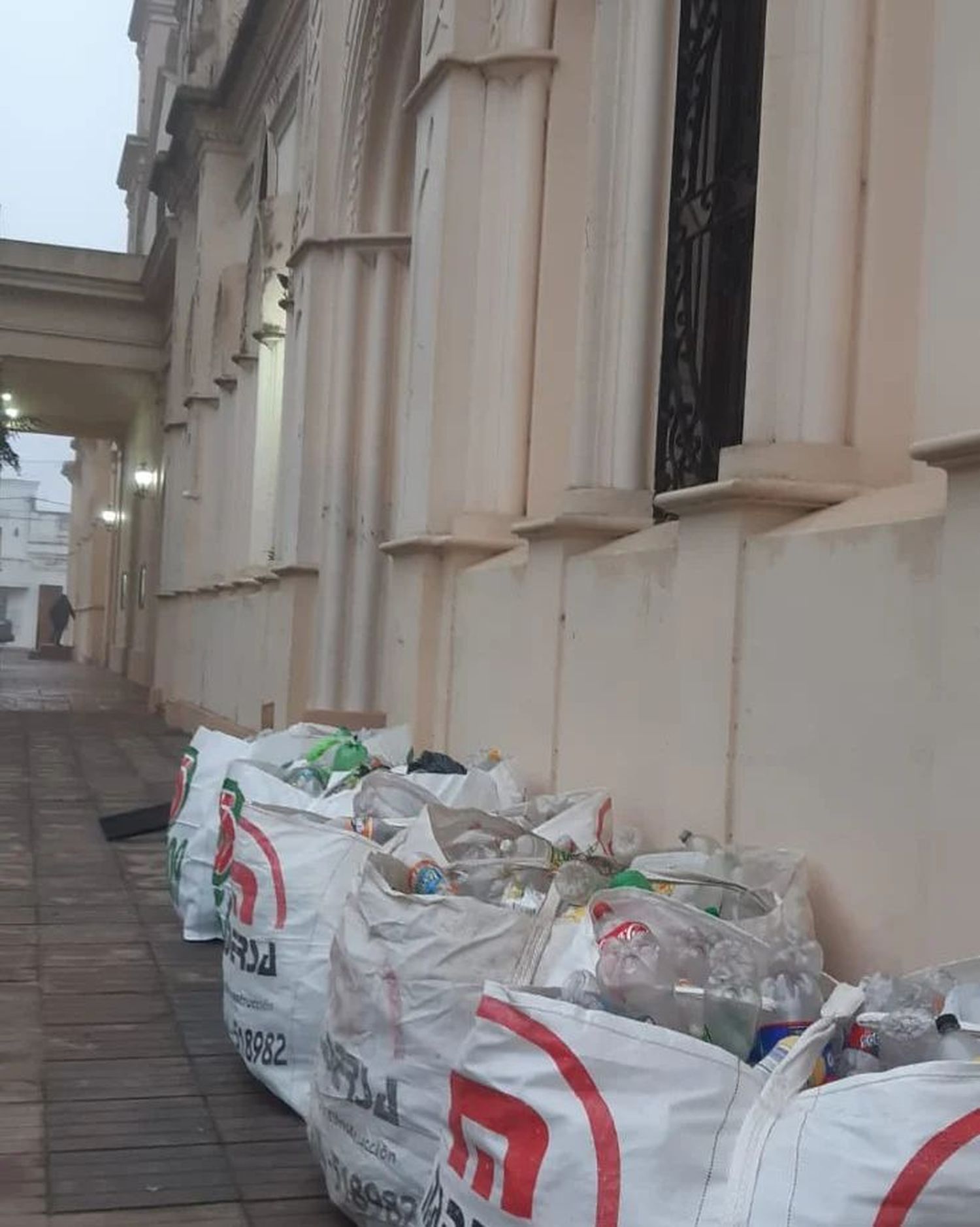 “Eco Escuelas”: comenzó la recolección de botellas