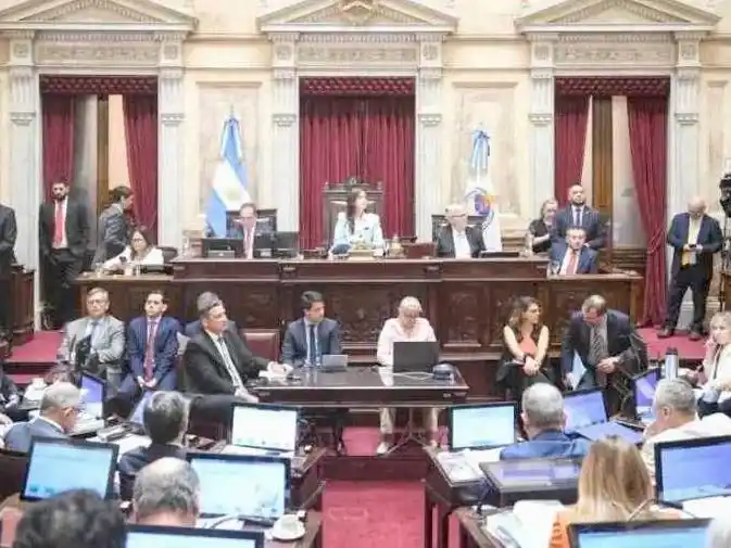 El Senado tendrá una semana inusualmente
activa con tres sesiones y un temario cargado