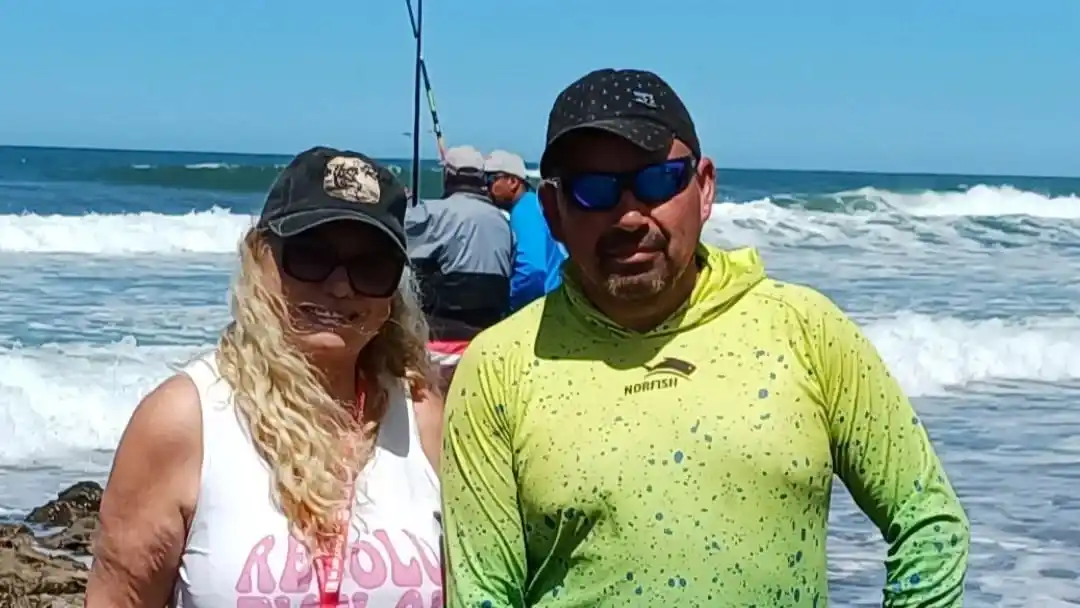 Fabián Espíndola, el pescador que iba segundo y fue descalificado, durante una entrevista tras la cuestionada captura (Foto: Facebook)